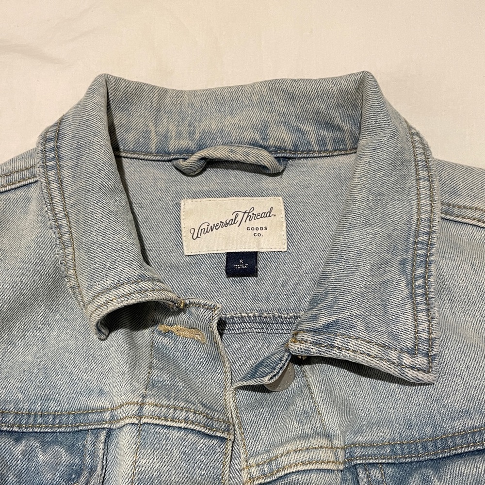 Universal Thread Jean Jacket - Picture 2 of 3